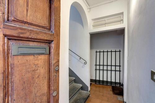 One-Bedroom Apartment image 10