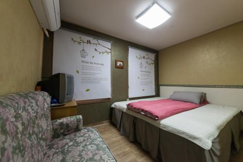 YEHADOYE Guest House - Tap to explore photos