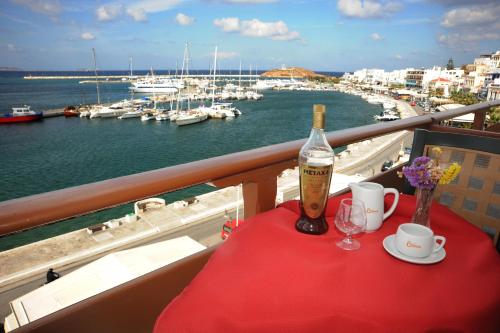Coronis Hotel