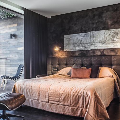 M1 Club Hotel - main image