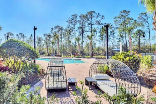 Bright 2BR Condo with Pool and Hot tub, near Disney! - Main