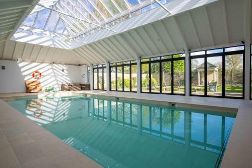 Úszómedence, Cheltenham Cottage in Bruern