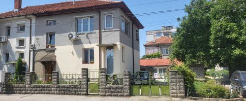 Апартамент за гости ТАРА, Ruse (photo 4)