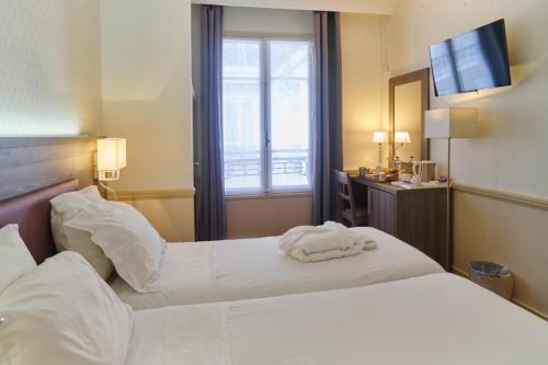 Hôtel Poussin - image 2