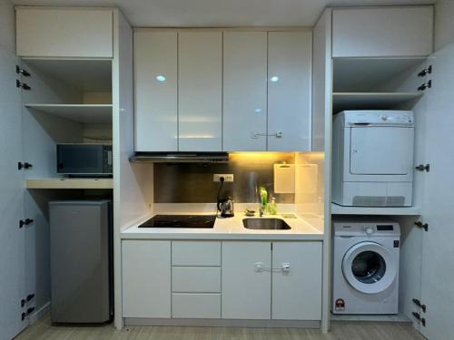 2BR, 1 Car Park, 4Pax Seaview 118IslandPlaza, Tanjong Tokong