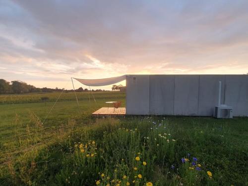 Un loft original au milieu des vignes in Bellefond