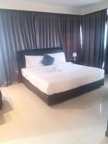 1 Imbi Suites Times Square Bukit Bintang KL - image 2