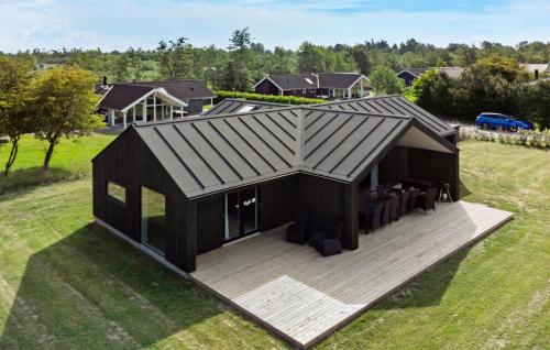 3 Bedroom Beautiful Home In Væggerløse