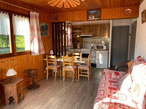 Studio 2 Pers. Châtel, 200m Télésiège, Terrasse, WIFI, Animaux admis - FR-1-676-157, Châtel (foto 6)