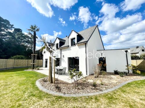 LUXURY ! Maison d'Architecte neuve de standing gîte à louer Larmor-Baden