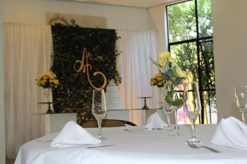 Restoran, Hotel Dom Henrique in Timoteo