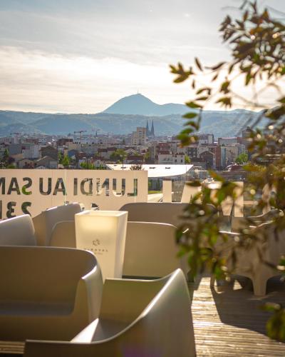 . B&B HOTEL Clermont-Ferrand A71-A75 La Méridienne
