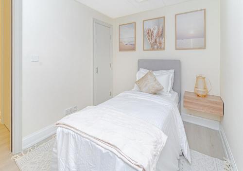 2BR Dubai Marina Apt - Walk to Metro - Pool and Gym, Dubaj (fotografie 10)