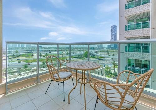 2BR Dubai Marina Apt - Walk to Metro - Pool and Gym, Dubaj (fotografie 2)