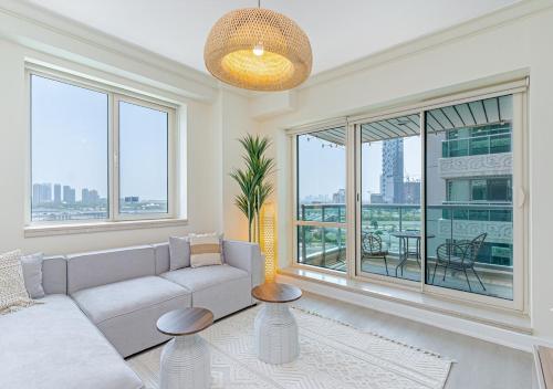 2BR Dubai Marina Apt - Walk to Metro - Pool and Gym, Dubaj (fotografie 3)