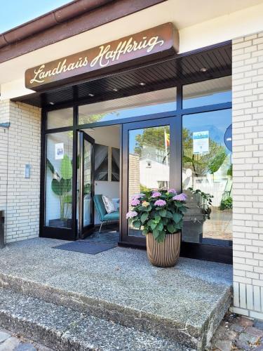 Entrance, Moderne Ferienunterkunft in ruhiger Lage und nur 7 Gehminuten vom Strand entfernt - hoher Schlafkomf in Scharbeutz