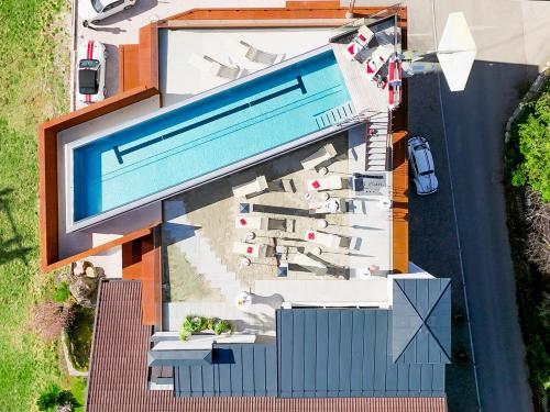 Al Plan, A mountain moving hotel, Сан-Виджилио-ди-Мареббе