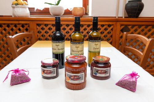 Mad og drikke, Penzion Na Hribu in sempeter pri Gorici