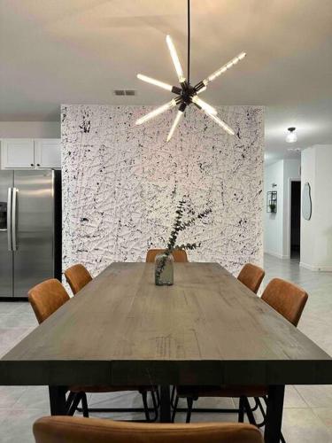 Aesthetic Escape just a drive away from Disney! in Zephyrhills, USA