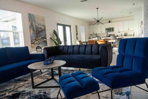 Aesthetic Escape just a drive away from Disney! in Zephyrhills