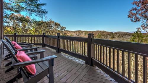 Stone Pine Lodge by Escape to Blue Ridge - image 14