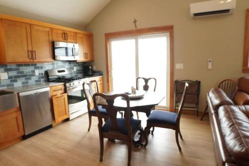 Apartment at Fieldstone Manor in Frankfort