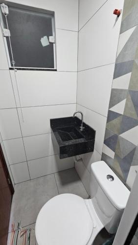 Single Bed in Dormitory Room image 2