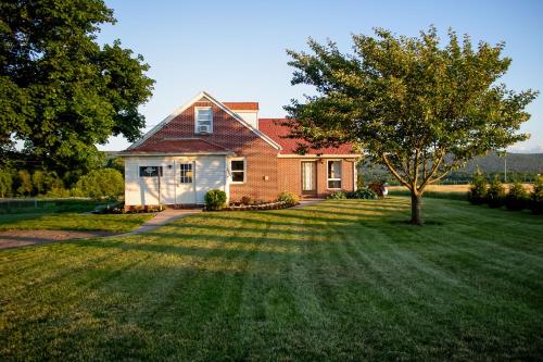 Quiet Elizabethville Home w/ Fire Pit + Views in Tower City