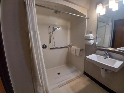 Baymont by Wyndham Freeport