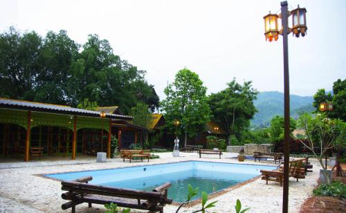 Swimming pool, Areeyaphuree Resort Thaton in Mae Ai