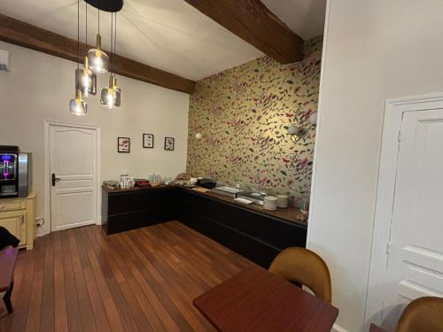 Зовнішній вигляд готелю, Hotel Le Jacquemart in Dijon