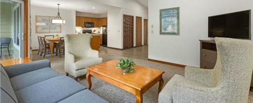 Two-Bedroom Suite