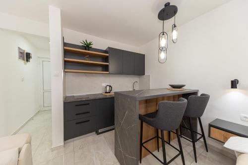 Dapur, Villa Dana in Bar