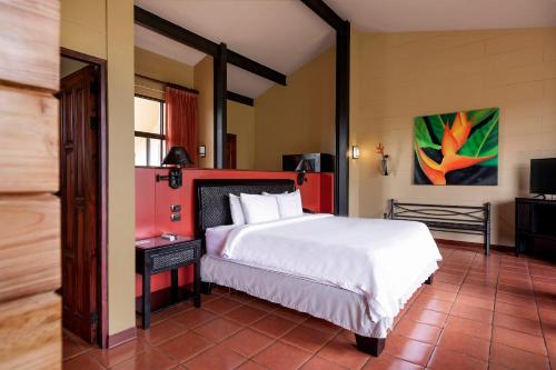 Hotel Arenal Kioro Suites & Spa