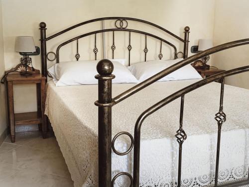 1 king bed, 1 twin bed