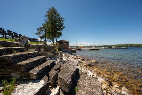 Pine Grove Resort - image 6