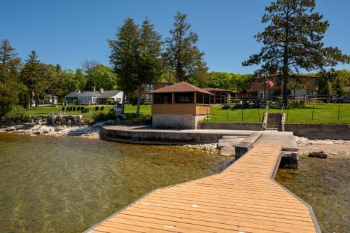 Pine Grove Resort - image 11