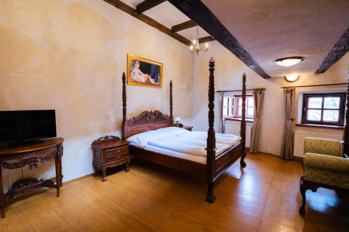 Deluxe Double Room with Bath image 2