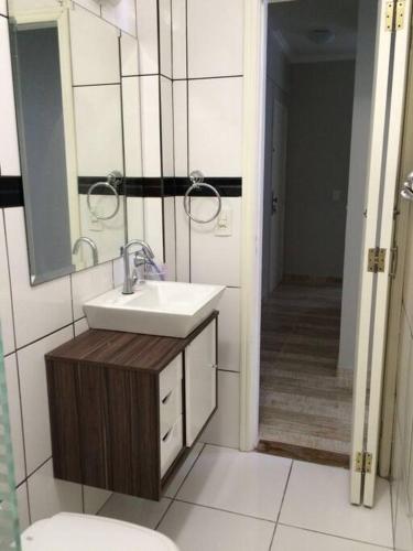 Bathroom, Apartamento confortavel Guaruja in Enseada