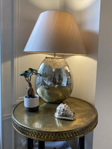 Cozy Haussmanian flat in the heart of Paris - main image