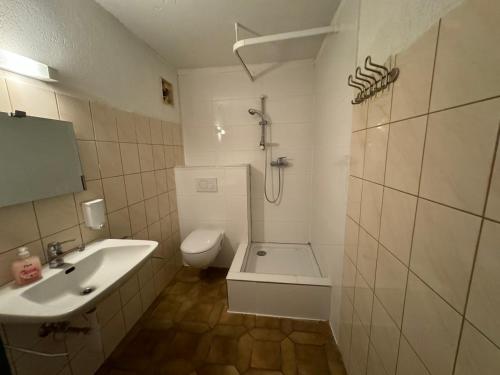 Quadruple Room with Private External Bathroom image 6