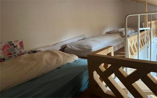 Quadruple Room with Private External Bathroom image 4
