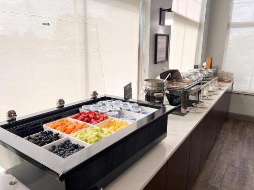 Holiday Inn Hotel & Suites Madison West an IHG Hotel - image 11