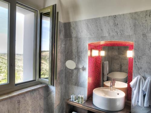 Suite, vista sulla piscina