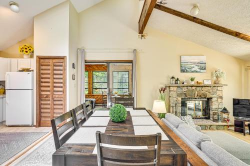Clifton Township Home with Deck and Heated Sunroom! in Gouldsboro, USA