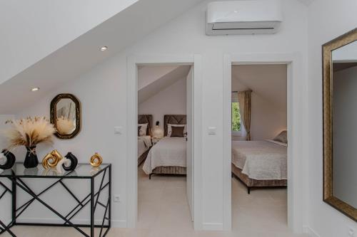 Monfrina 3 luxury apt in the Old Town near beach 5