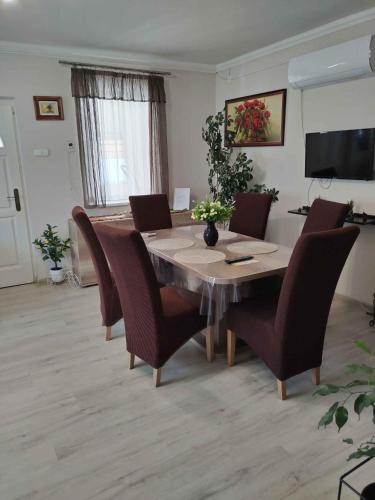 Holiday home in Balatonkeresztur 41050 in Balatonmariafurdo