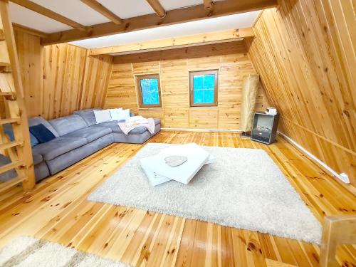 DOM LAS - natura, relaks, jacuzzi. in 羅茲市中心