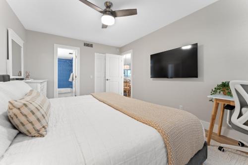 Waterfront Condo in St Petersburg FL in St Petersburg, USA