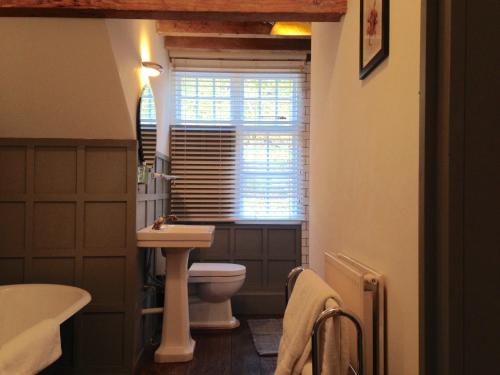 Suite, junior, lake view